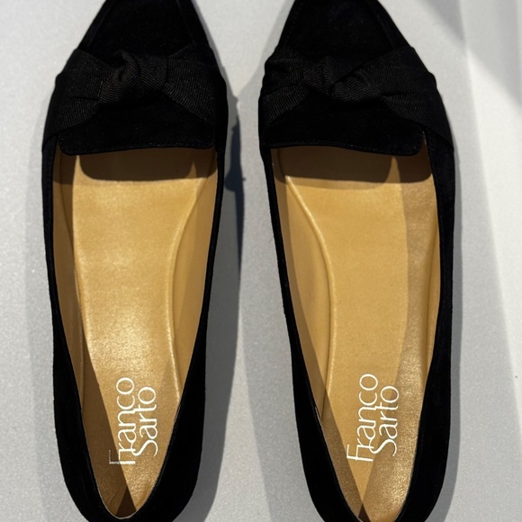 Franco Sarto Black Suede Pointed Flats, S8.5 like new - Picture 2 of 4